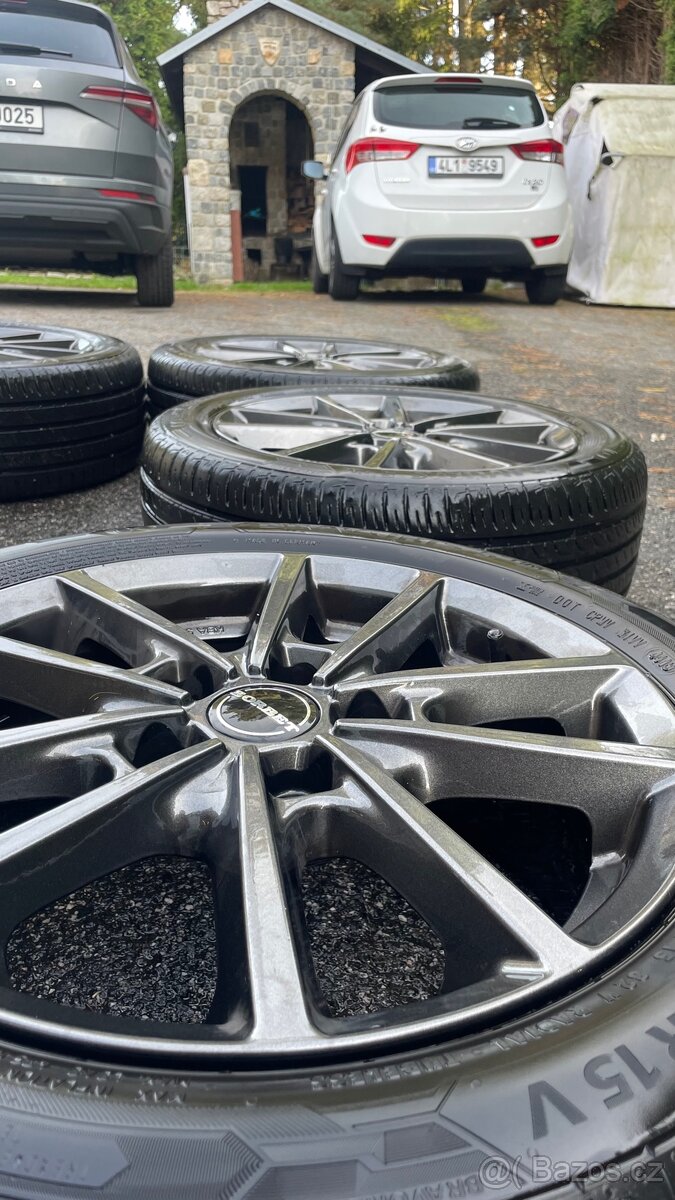 Prodám alu kola Borbet 15” s pneu Barum Bravuris - 10