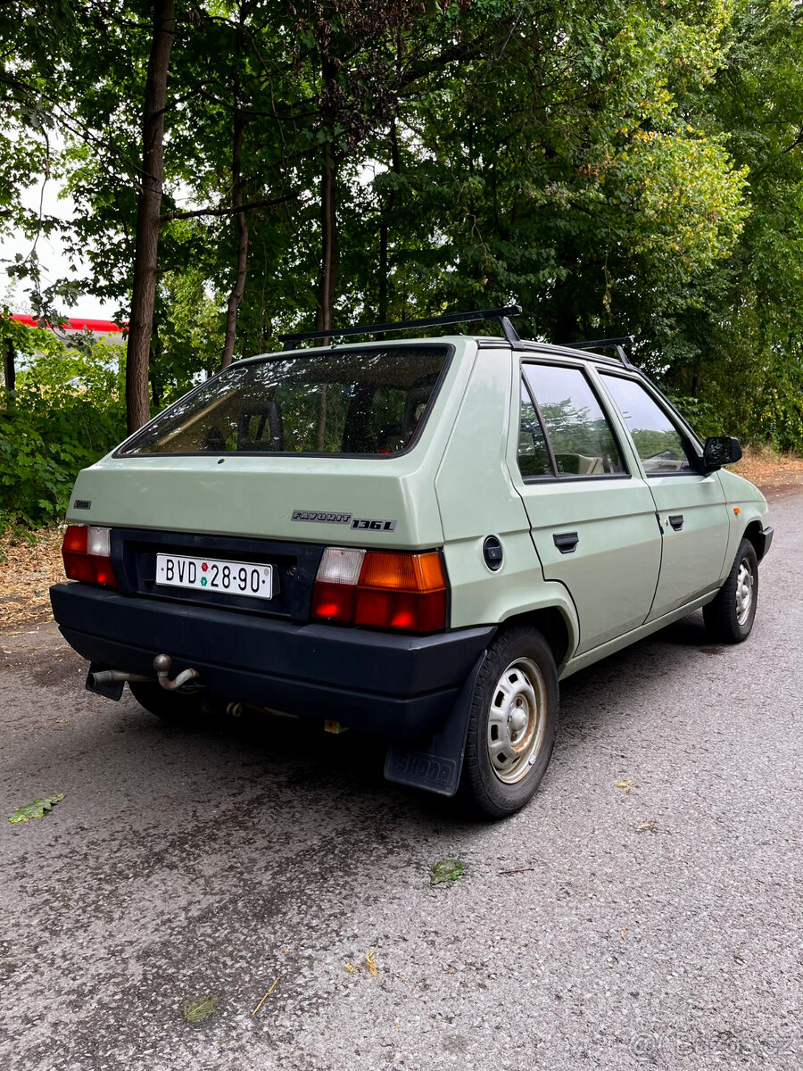 Škoda Favorit 136 LUX - 10