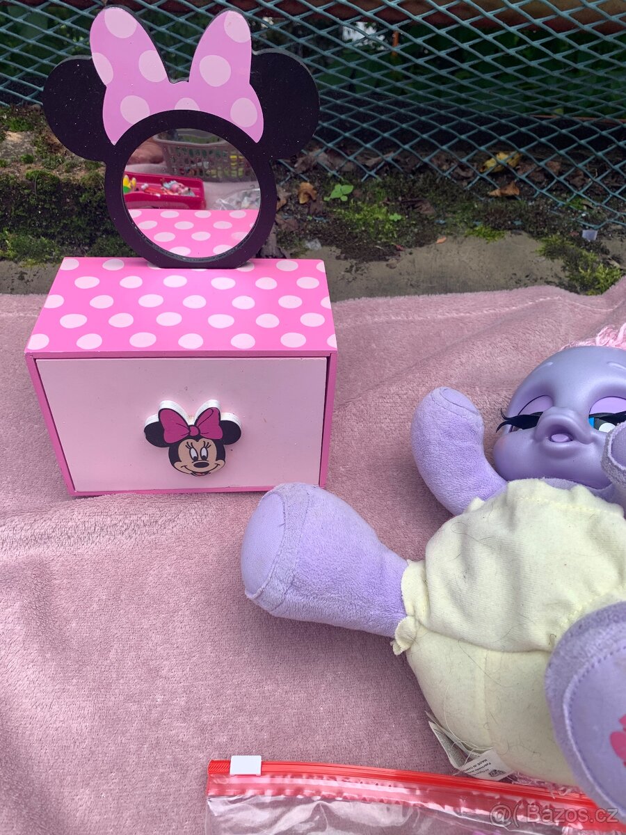 Vytříděné hračky - 10