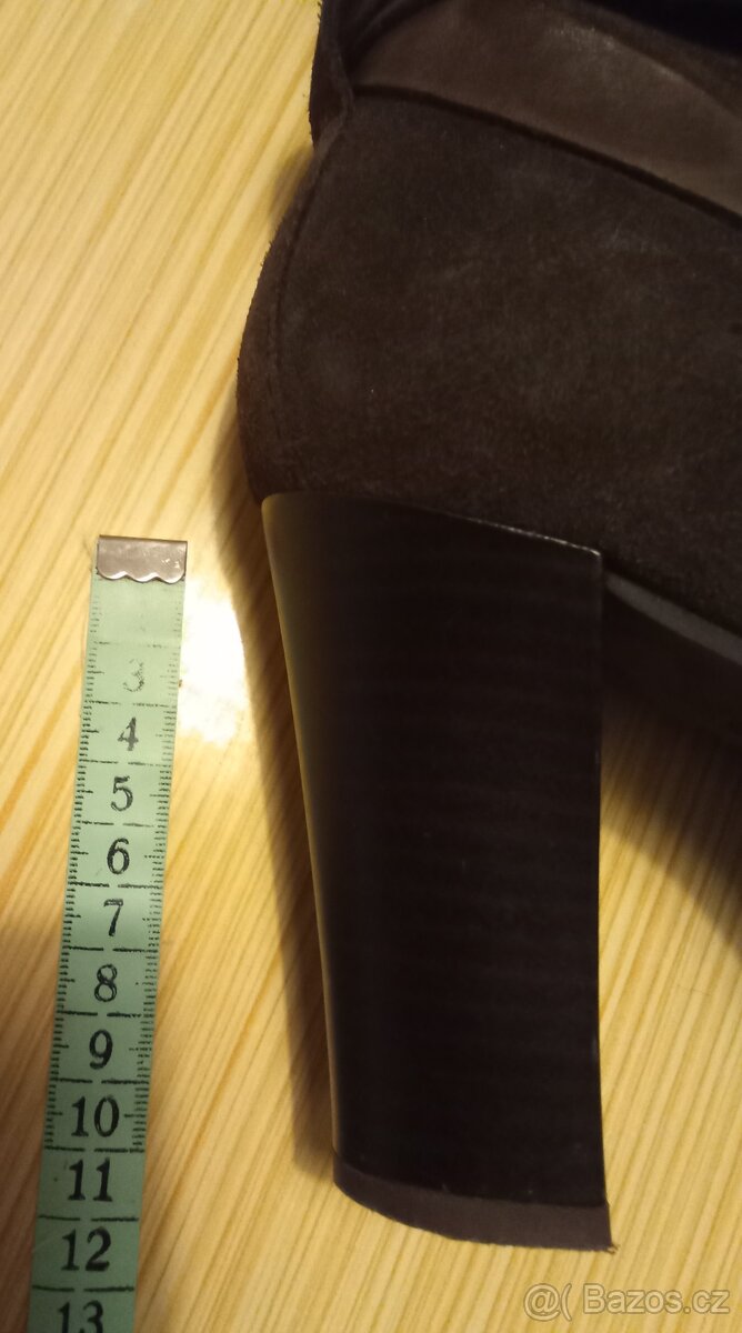 Semišové boty, velikost 38 - 10