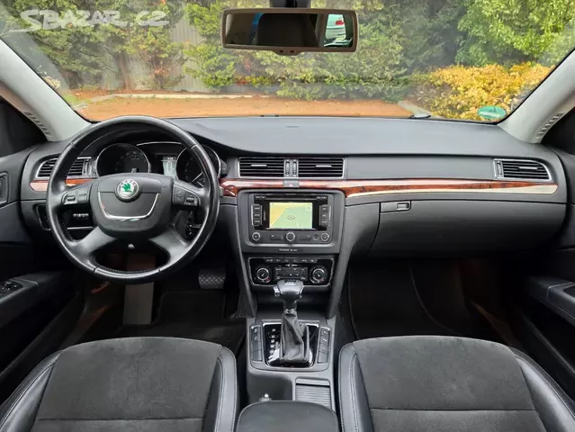 Superb 2.0 TDI 125kW Elegance DSG,tažné,xenon,navi - 10