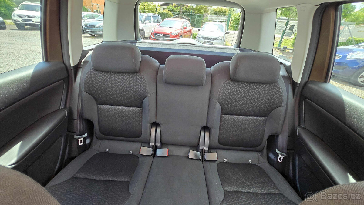 ŠKODA YETI 2.0TDI ELEGANCE 4x4 1MAJITEL - 10