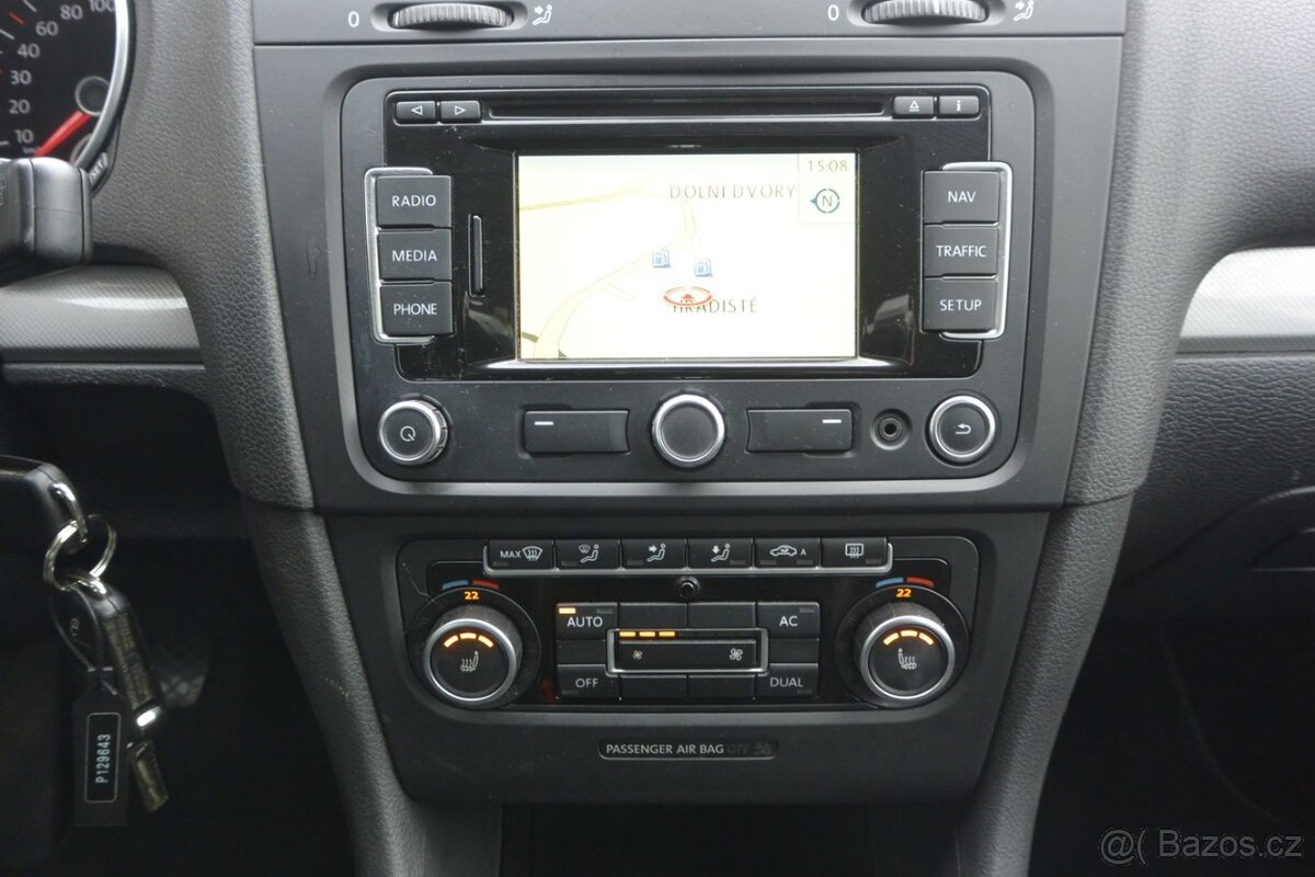 PRODÁM Volkswagen Golf 1.2TSi Match 77kW NAVI - 10