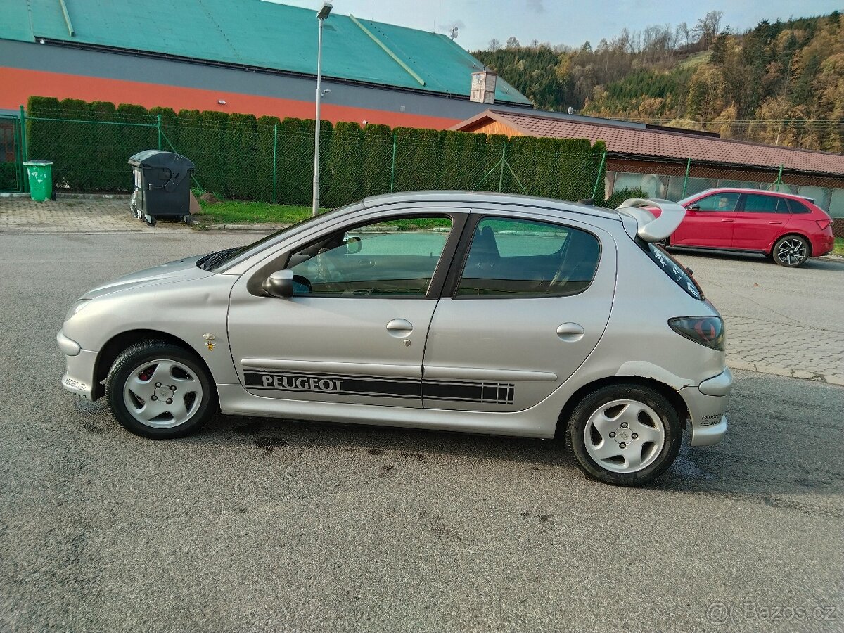 Peugeot 206 - 10