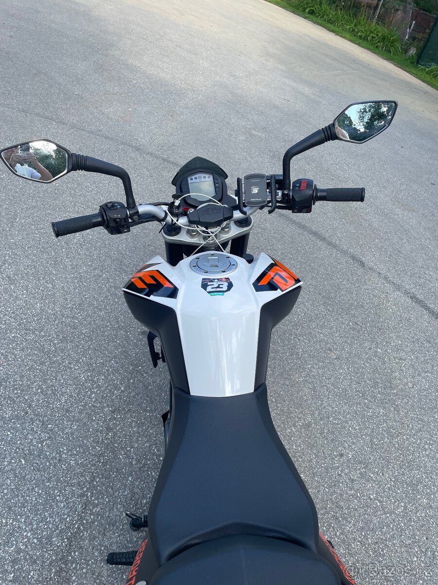 KTM Duke 125 ABS 2015 - 10