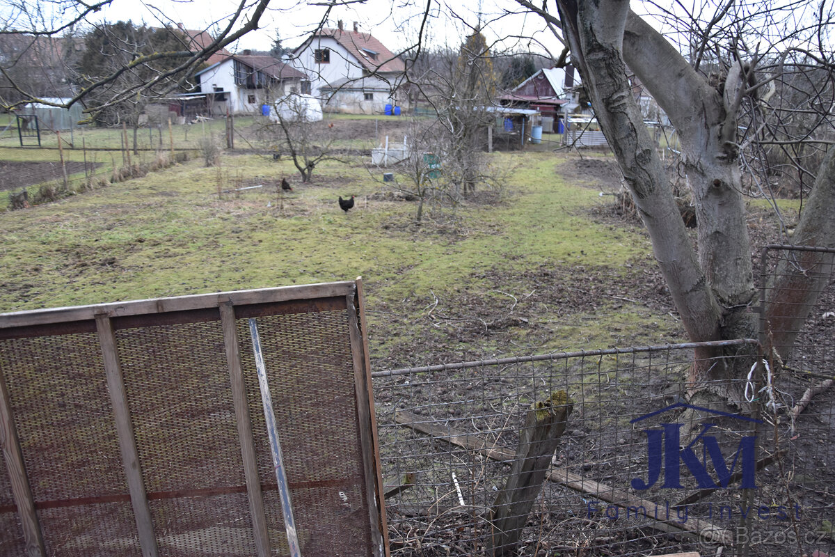 Prodej rodinného domu o velikosti 240 m2 na pozemku o veliko - 10