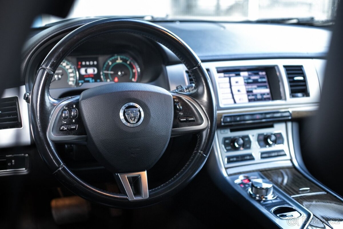 JAGUAR XF 2.2 147kW Luxury 2013 - 10