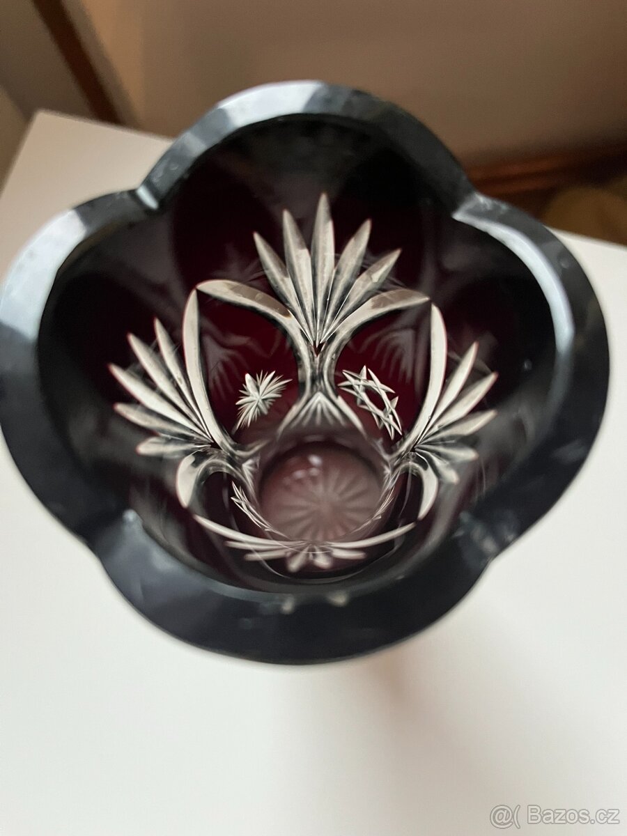 Starožitná krásná váza - rubínové sklo. - 10
