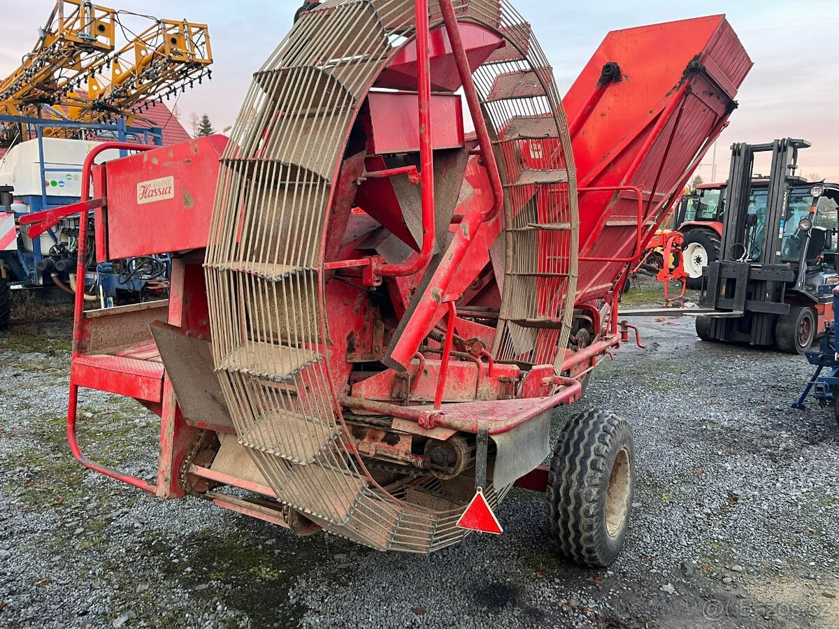 Bramborový kombajn HASSIA EPPEL ZACHOVALÝ STAV - 10