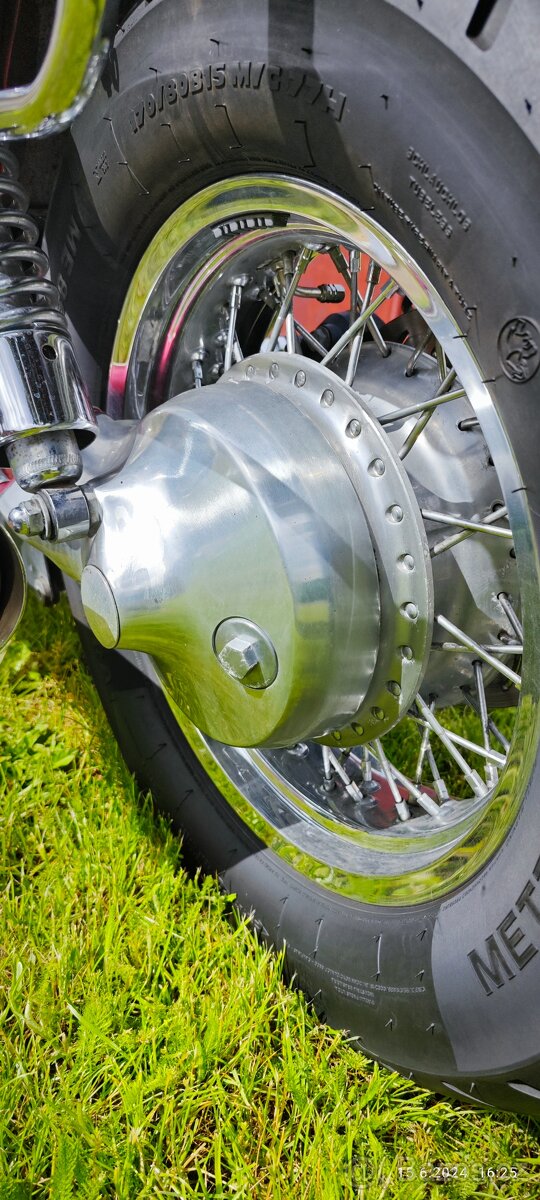 Suzuki intruder VS 1400 S83 - 10