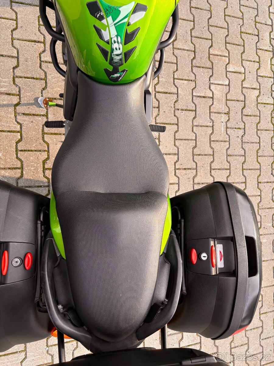 Kawasaki versys 650 - 10