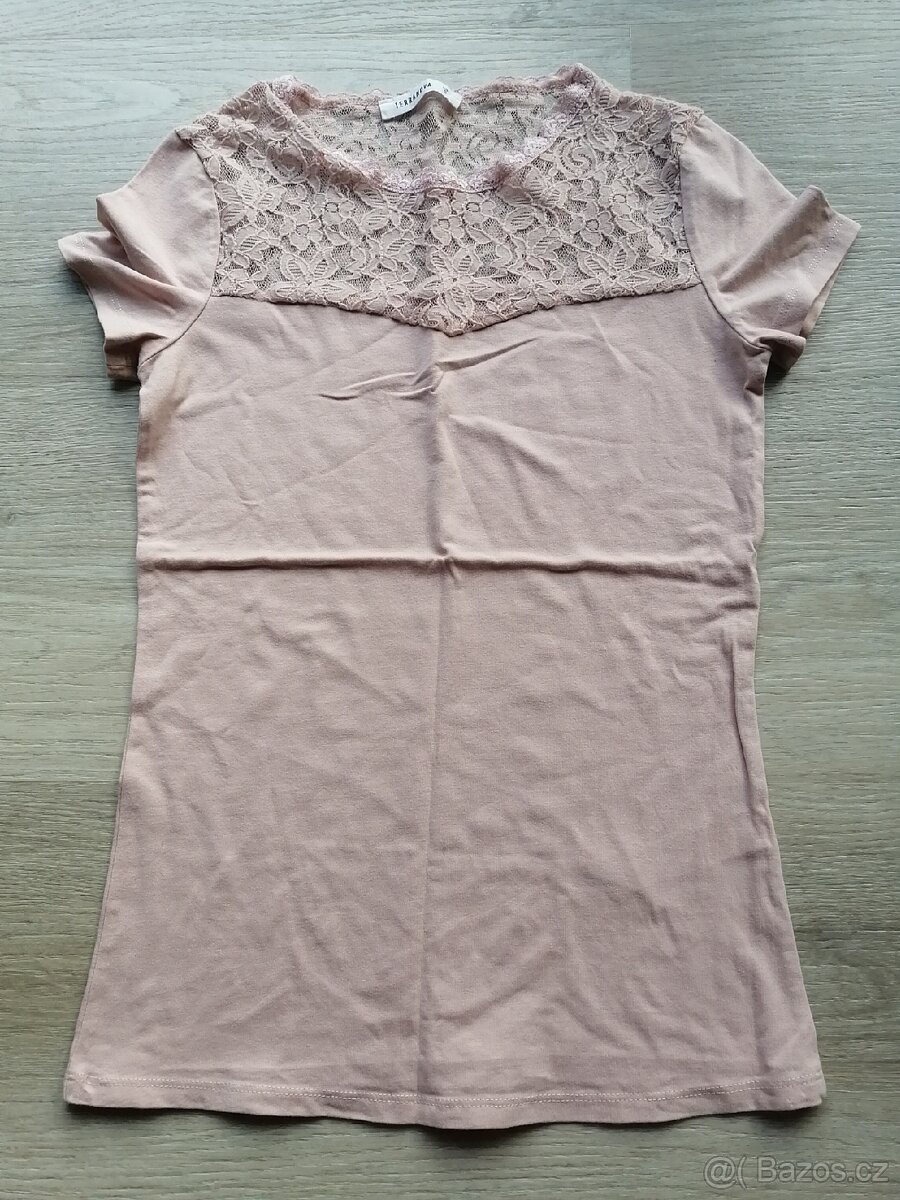 DÁMSKÉ ( DÍVČÍ) OBLEČENÍ - 10