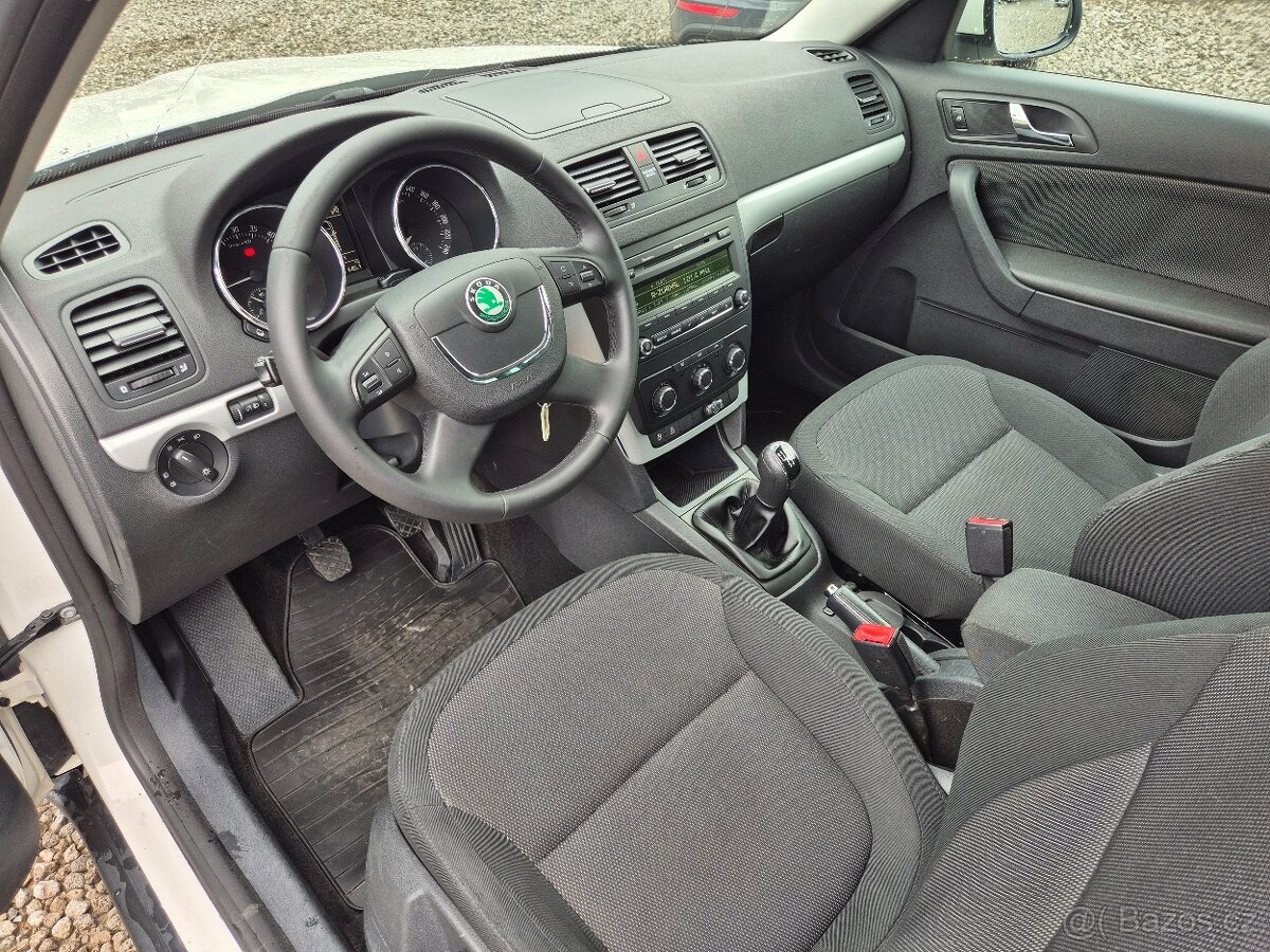 Škoda Yeti 1.6TDi,77KW,MANUÁL,NOVÉ ROZVODY,VSTŘIKY,R.V.2012 - 10