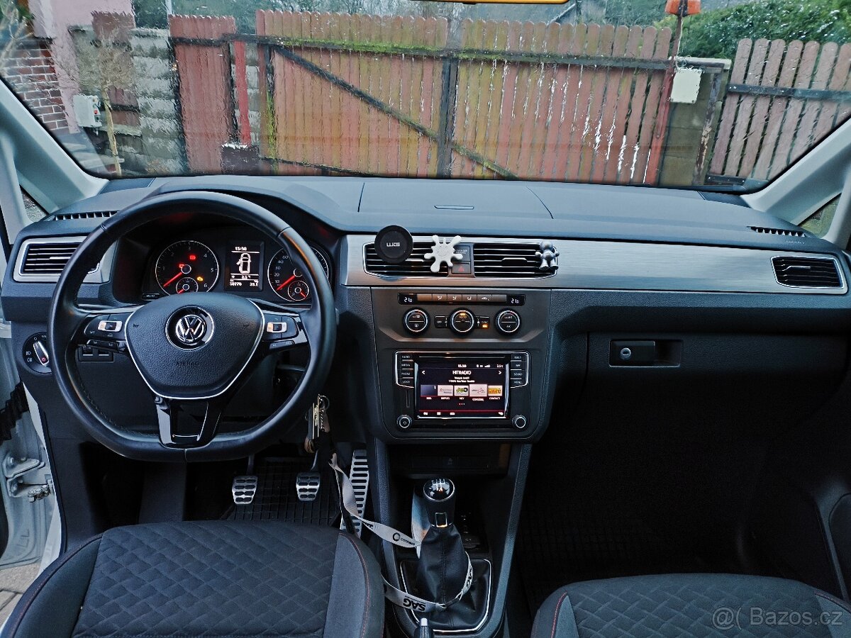 VW Caddy 2,0tdi 75kw r.v. 12/2018 59000km první majitel - 10