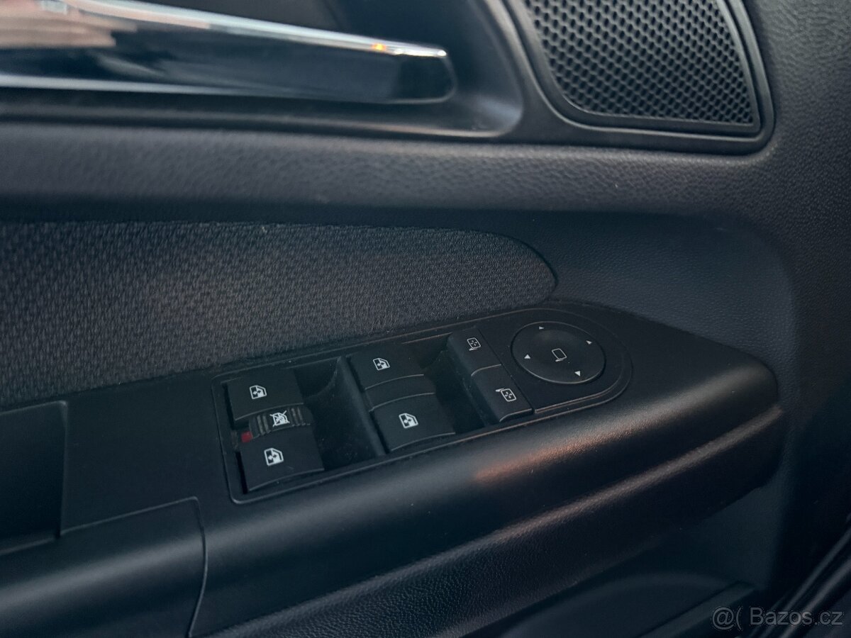 Opel Zafira 1.6 77kW,SERVISKA,7.MÍST - 10