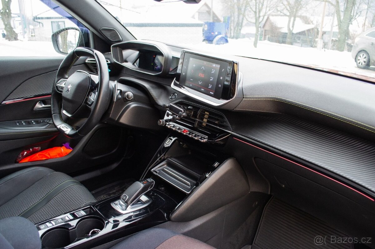 Peugeot 2008 1.2 PureTech 130 GT Pack EAT8 - 10