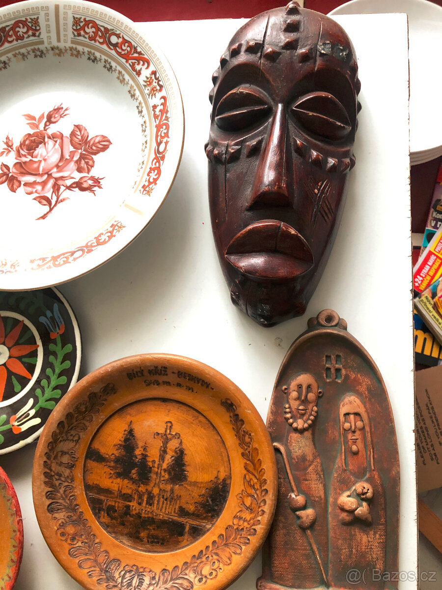 Staré talíře na zeď - 10