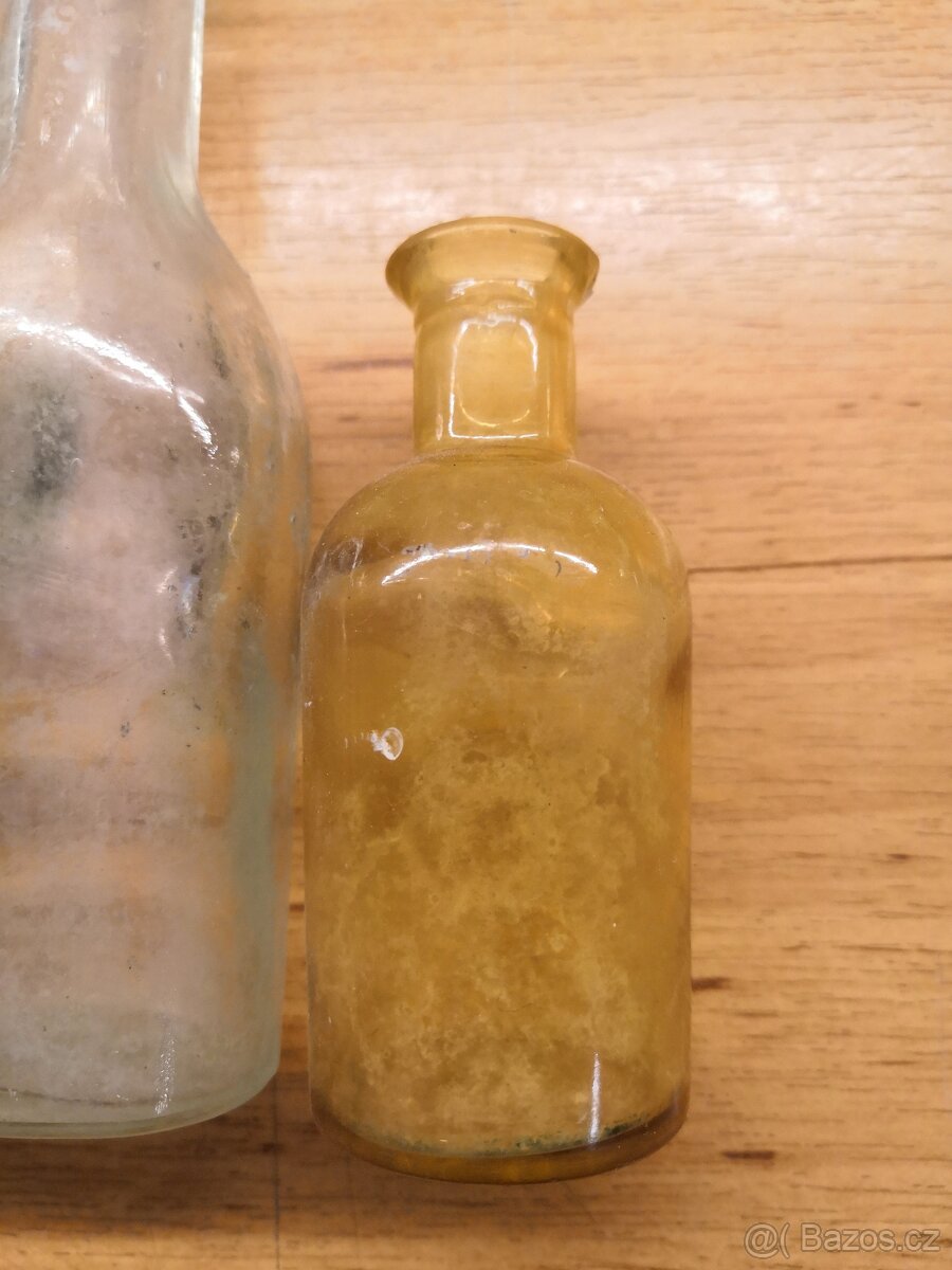 Starožitné lahve, lahvičky, flašky - 10