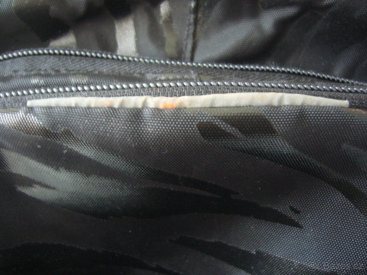 Prodám 2 studentské batohy - 10