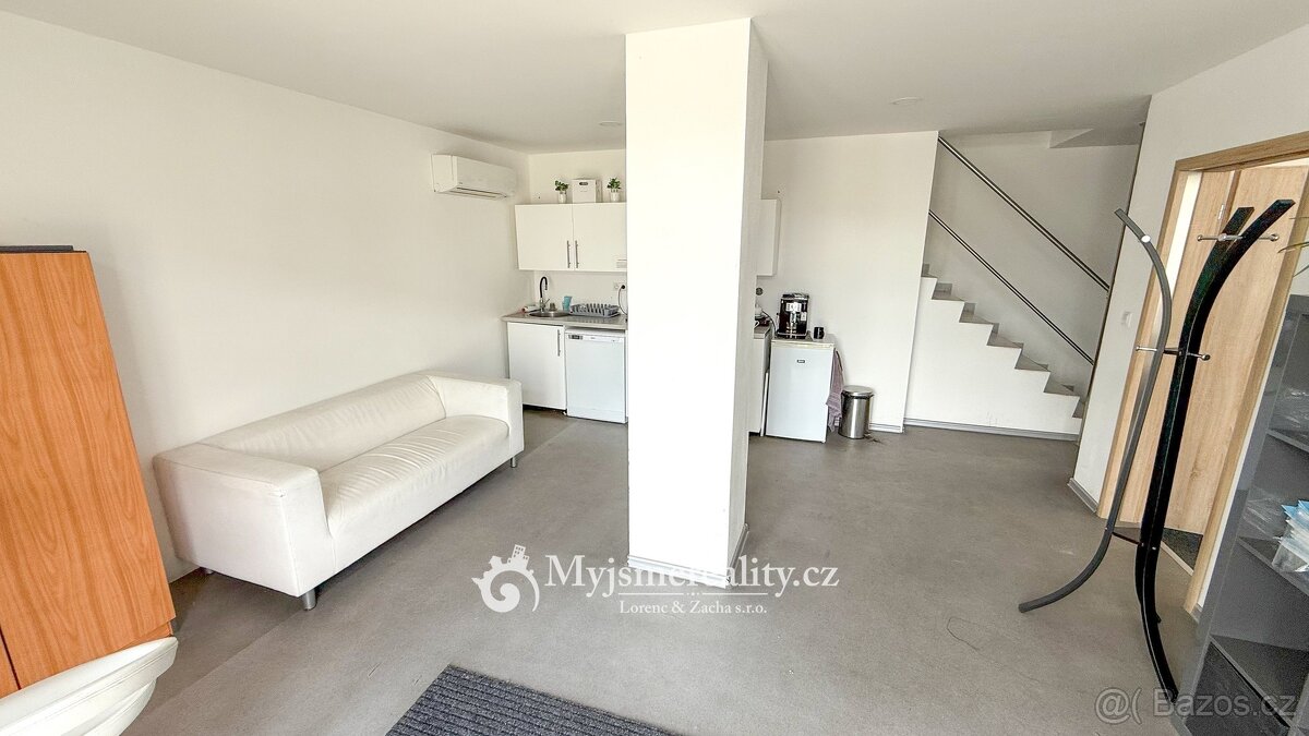 Prodej výrobního prostoru 2 425 m², Tavíkovice, okr. Znojmo - 10
