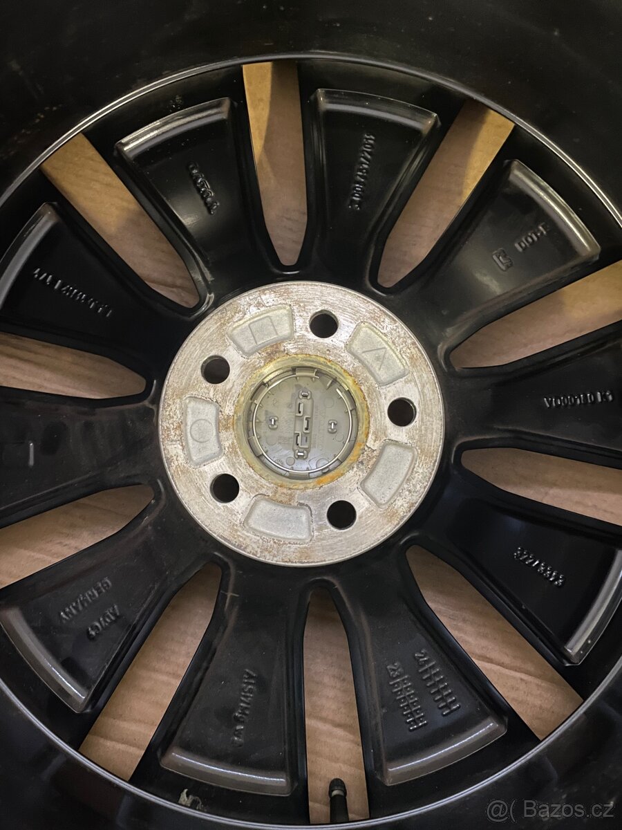 Orig zimni Volvo V90 S90 II r19 255/40/19 98% - 10