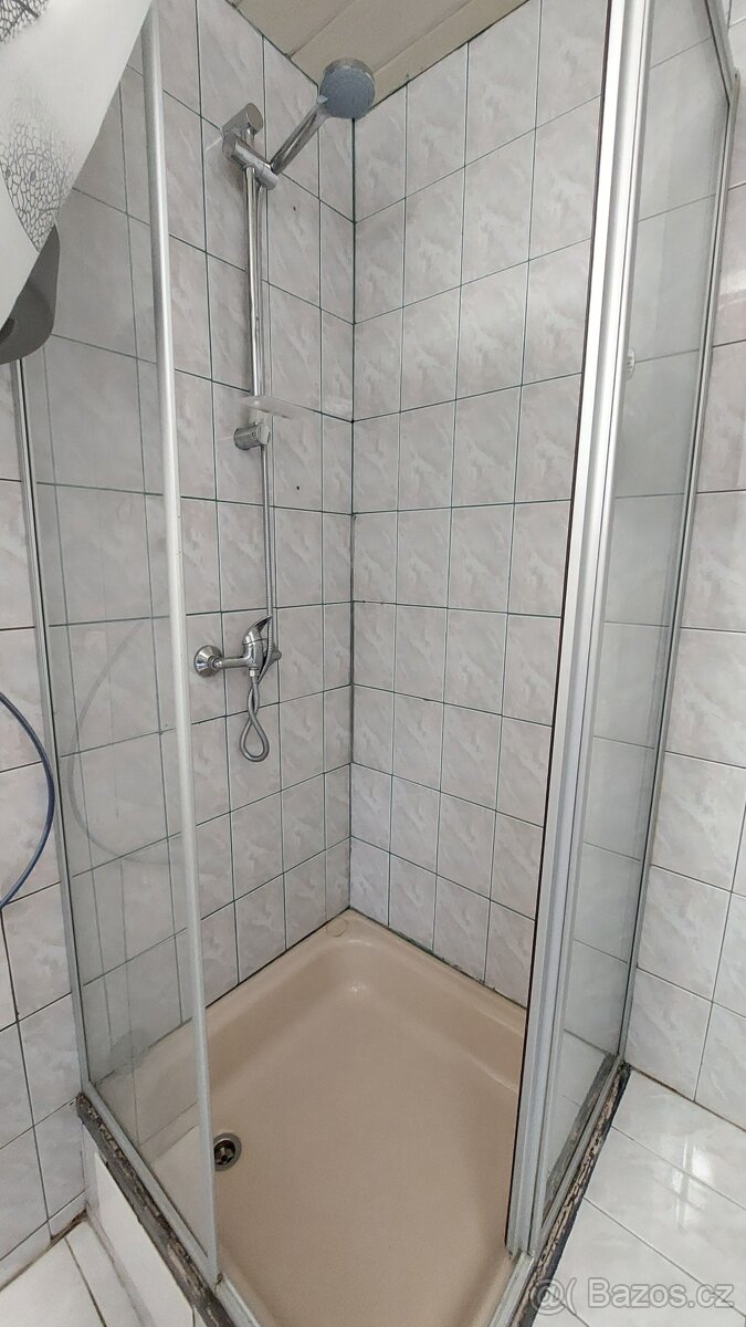 Dlouhodobě - Chata na Kovářově na klidném místě - 10