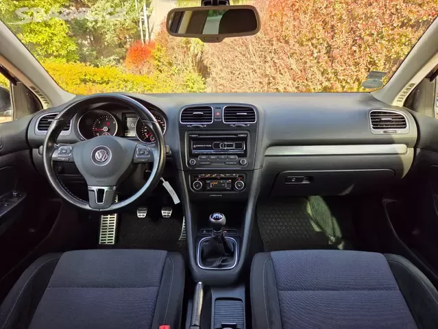 VW Golf VI. 2.0TDI 103kW, tažné, webasto, serviska - 10