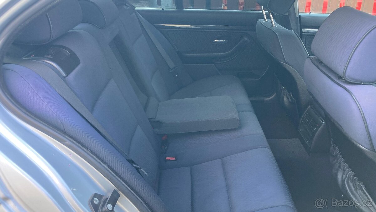 BMW E39 - 10