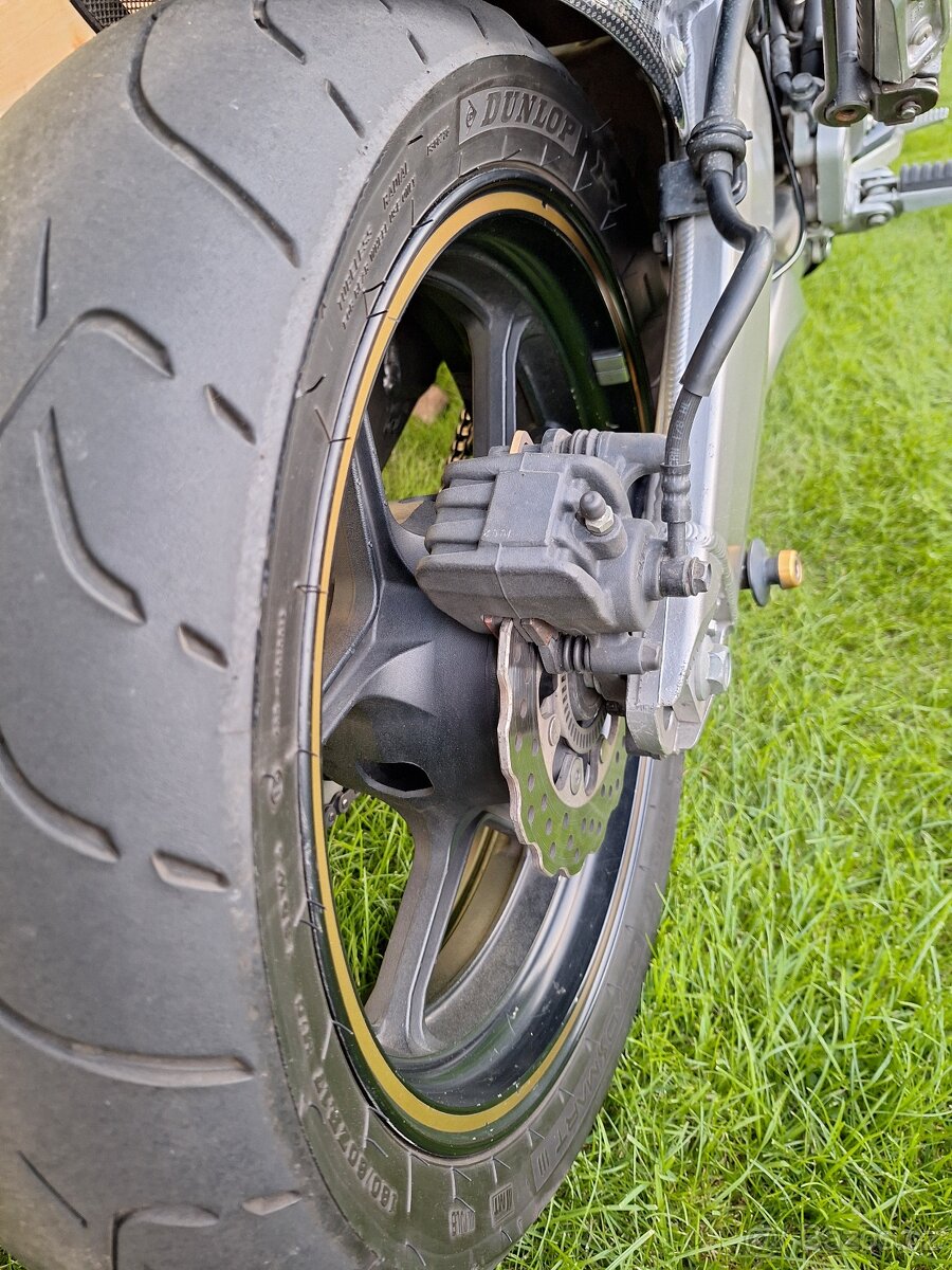 Kawasaki Versys 650 - 10