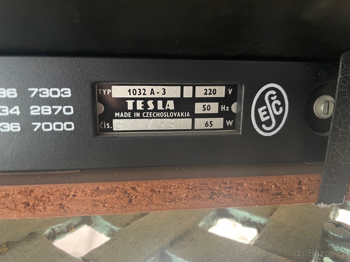 Gramofon Tesla s reproduktory - 10