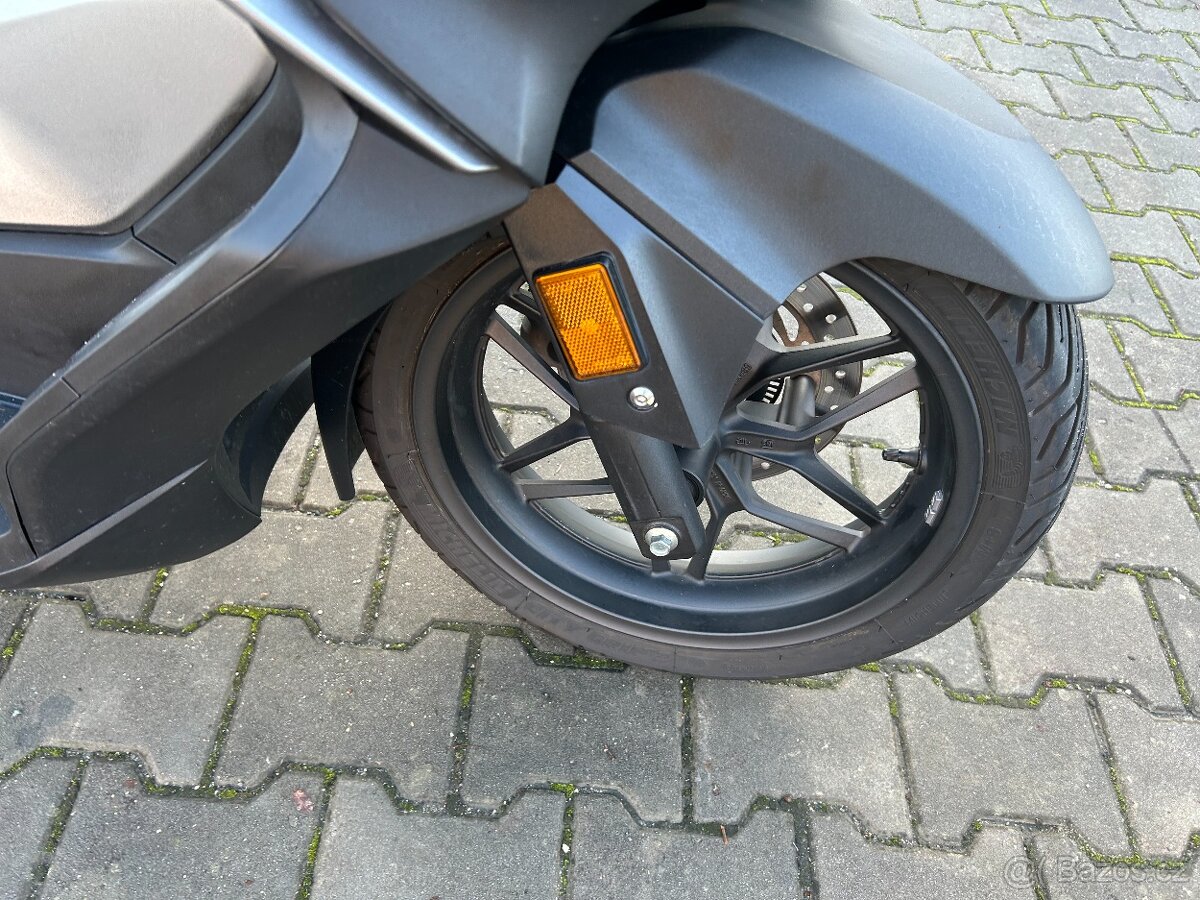 Honda Forza 300 2019 - 10