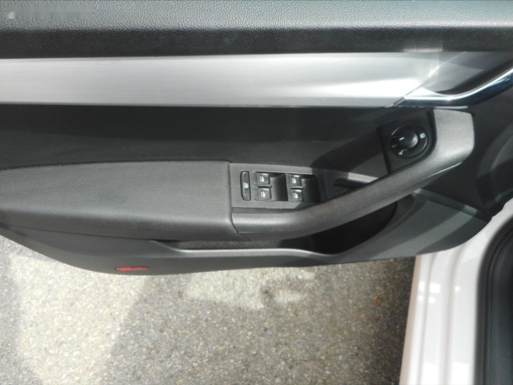 Škoda Octavia,1,6 TDi - 10
