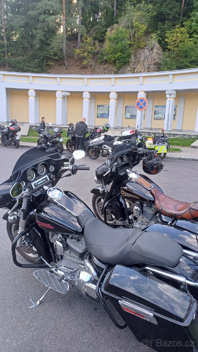 Harley Davidson - 10