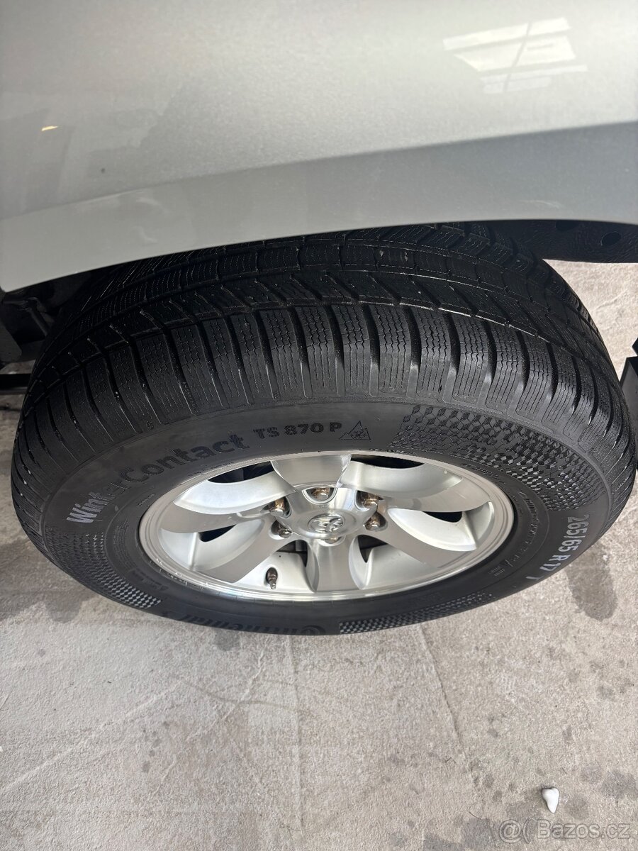 Toyota Land Cruiser - 10