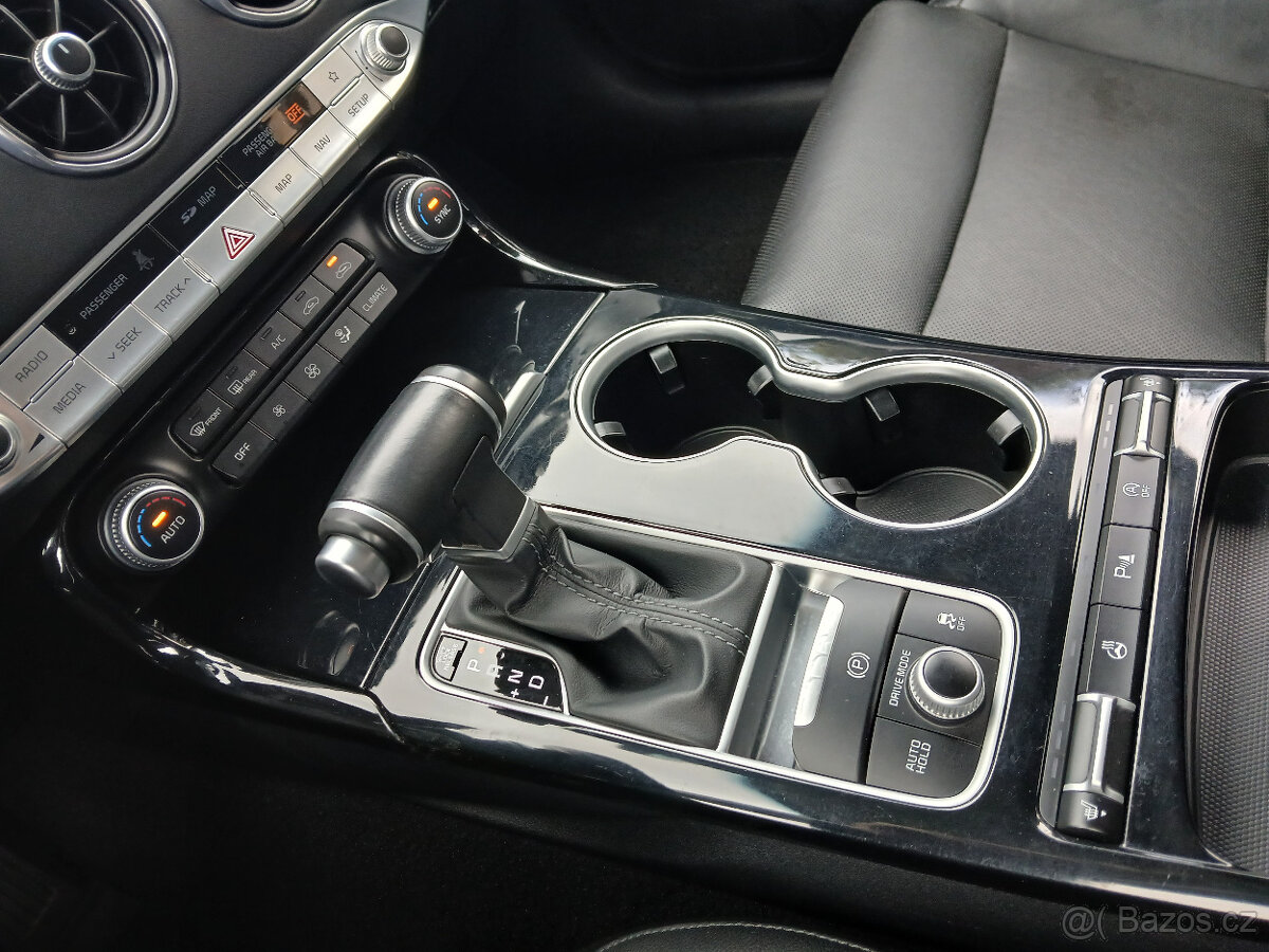 Kia Stinger 2.0 T-GDi 188kW 4x4 - 10