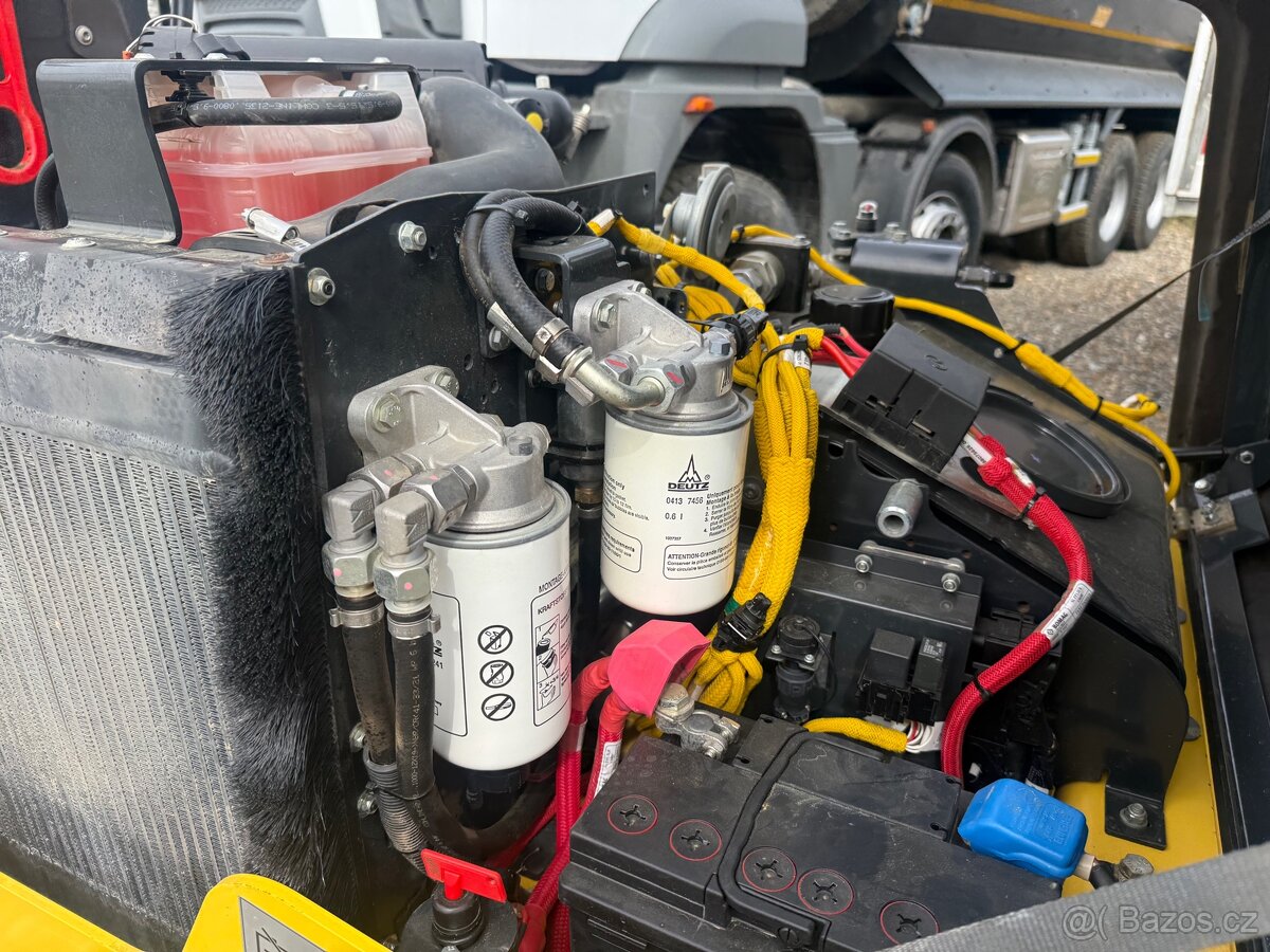 Vibrační válec Bomag BW120 - 10