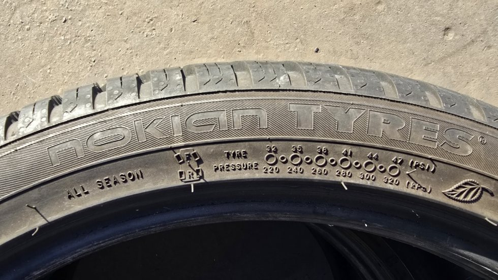 Zimní pneu 225/40/18 Nokian - 10