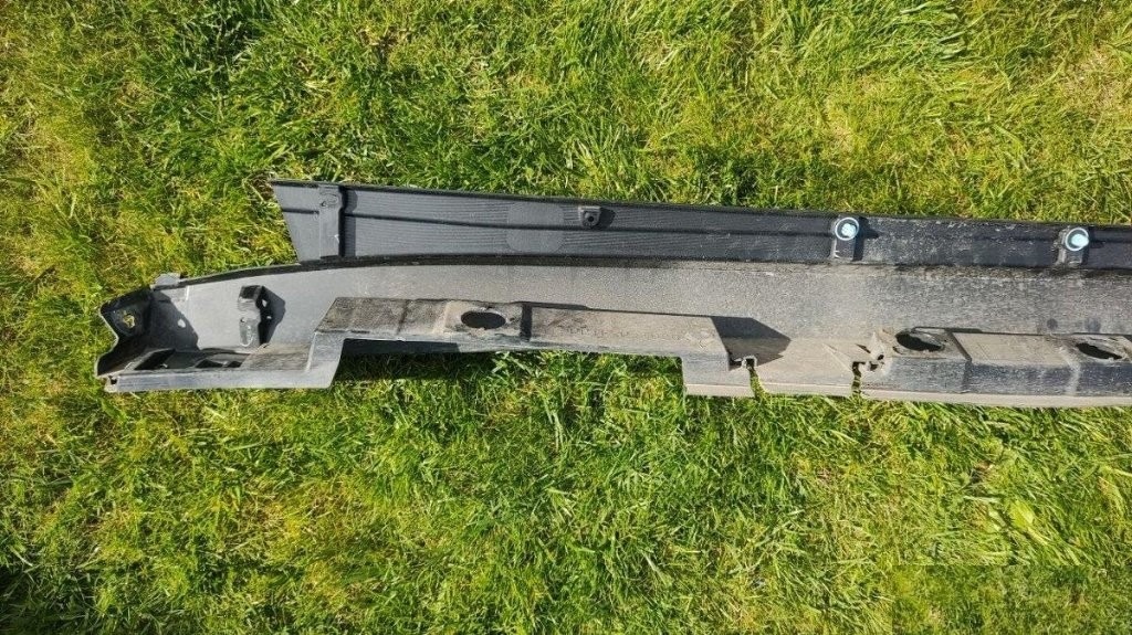 Toyota Aygo X - kryt prah podbeh / Kia Rio III 3 - maska - 10