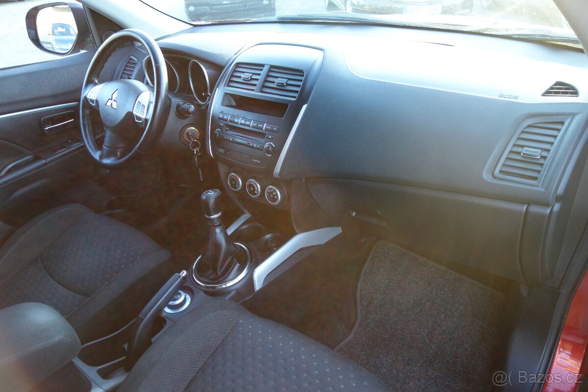 Mitsubishi ASX 1.8DI- D 4WD 2011 1.maj.ČR - 10