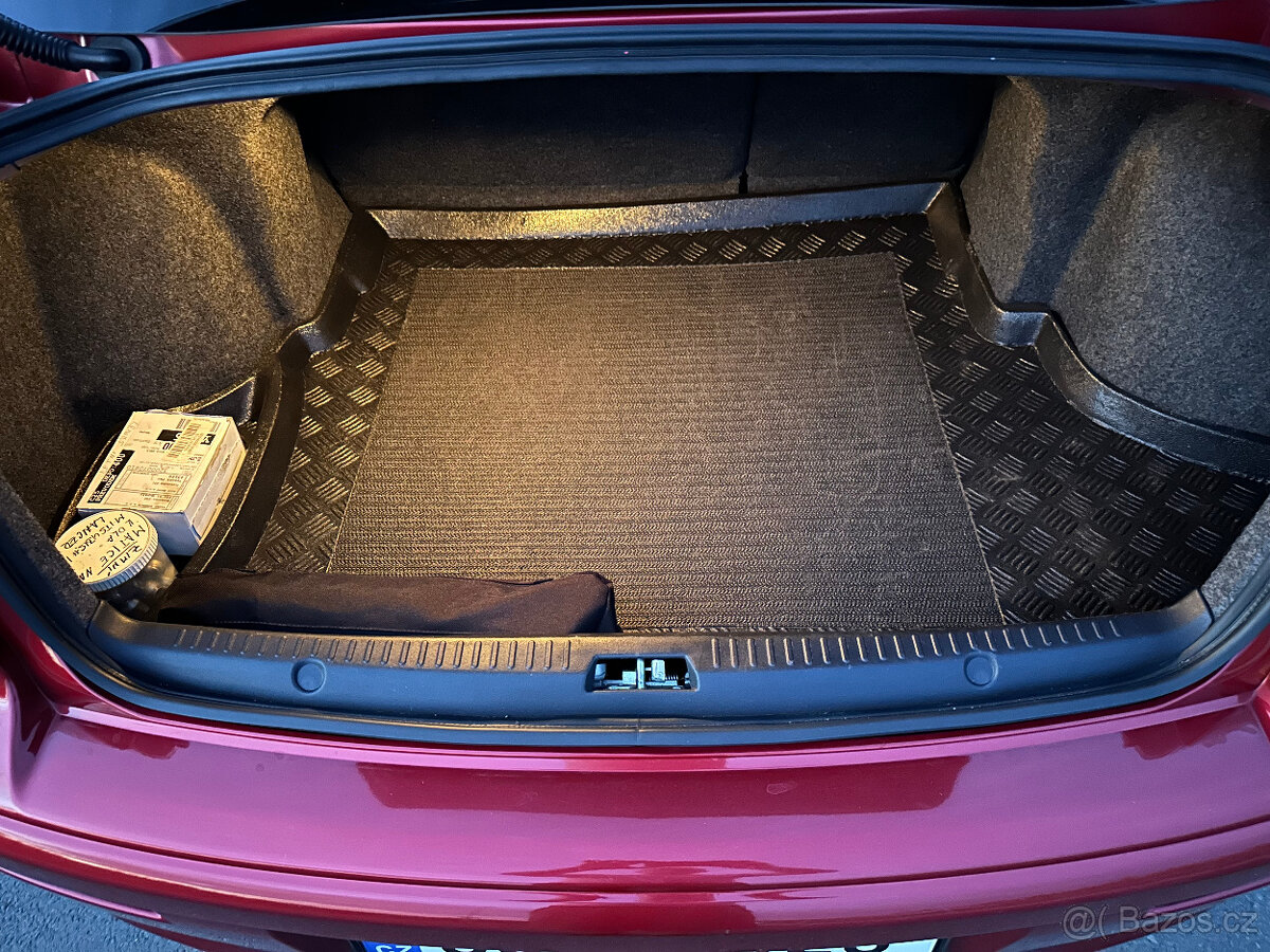 Mitsubishi Lancer 1.8 64900 km - 10