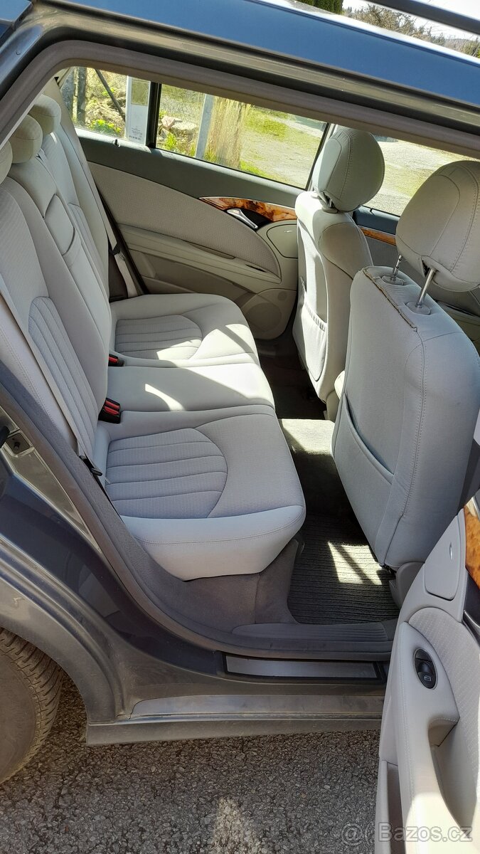 Mercedes Benz E280 CDi 4 MATIC,R.v.2007 - 10