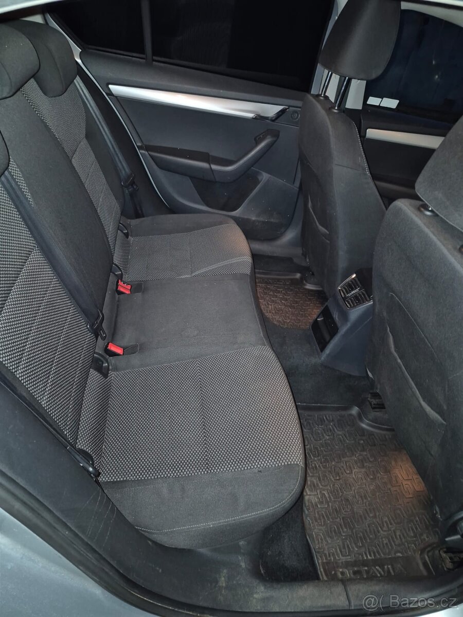 Škoda Octavia 3; benzín, 1.8 TSI, 132 KW, tažné zařízení, - 10