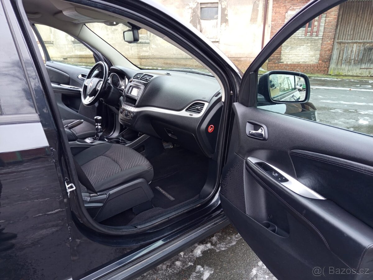 Fiat Freemont 2.0 JTDm - 10