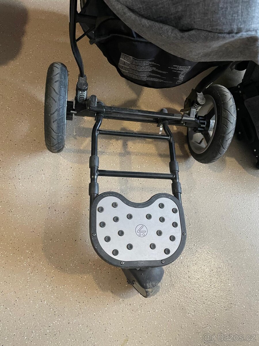 Kočárek trojkombinace + skejt - 10