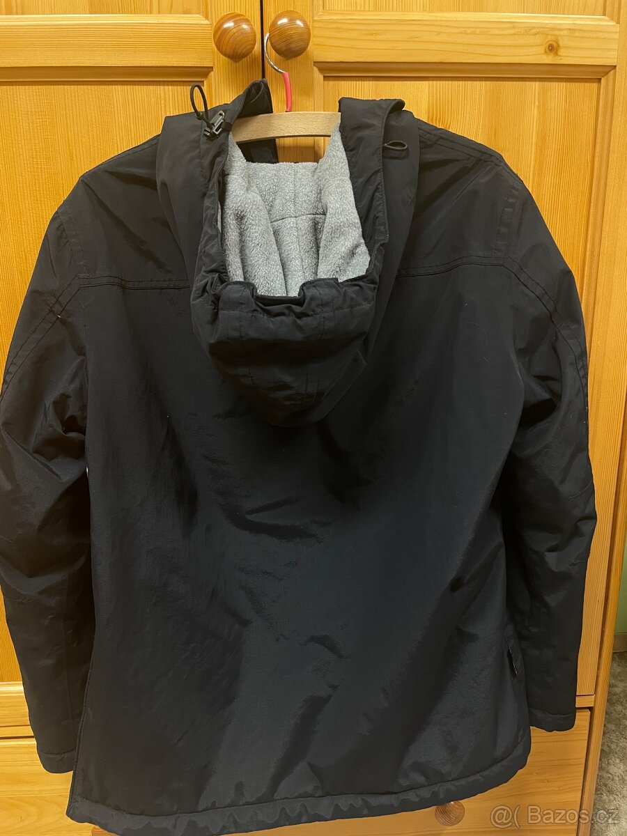 Zimní černá bunda napapijri - 10