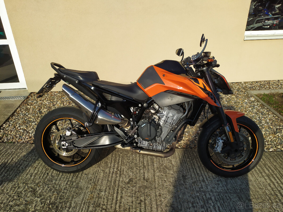 KTM 790 Duke-2018 - 10