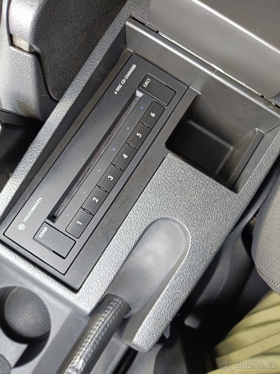VW TOURAN 2.0TDI AUTOMAT STK - 10