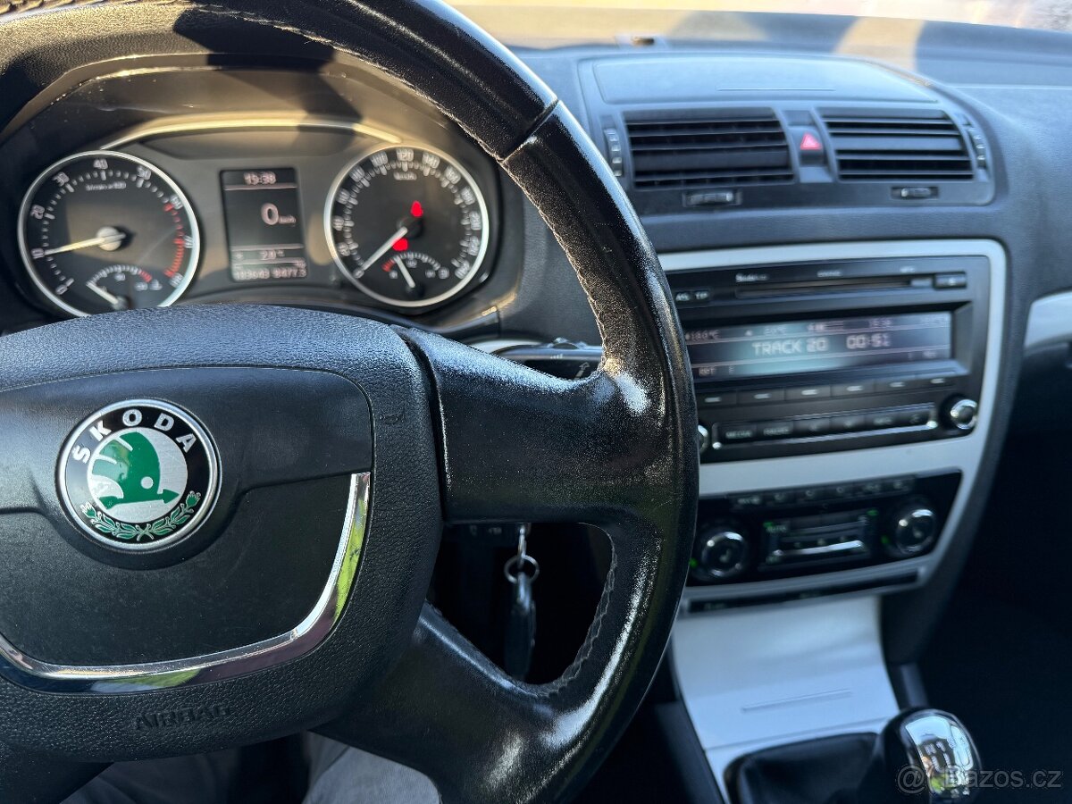 Škoda Octavia Combi 2 1.6 mpi facelift - 10