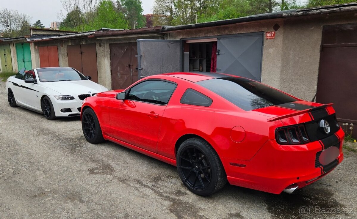 Ford Mustang 3.7 V6 227kw TOP STAV - 10