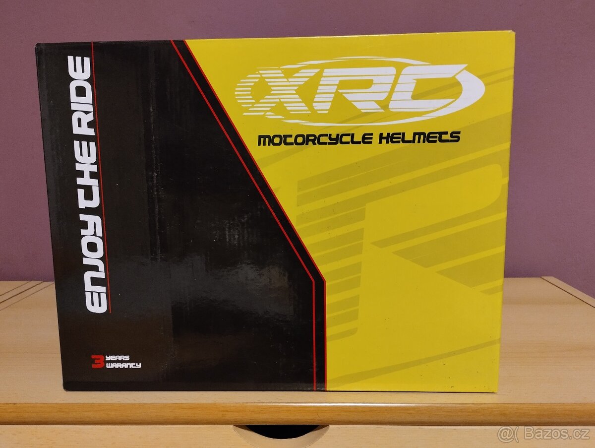 VYKLÁPĚCÍ HELMA - XRC - 10